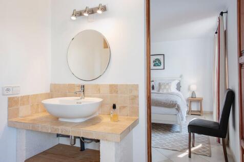 Bathroom (4)