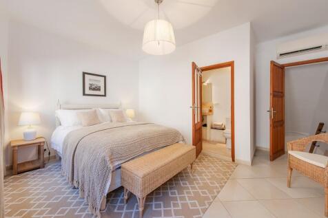 Bedroom (1)