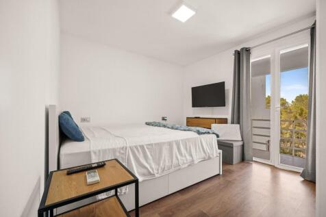 Bedroom (1)