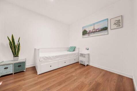 Bedroom (3)