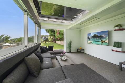 TV Lounge