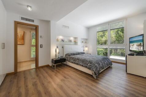 Bedroom (1)