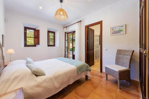 Bedroom (7)