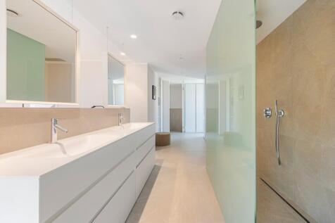 Bathroom (4)