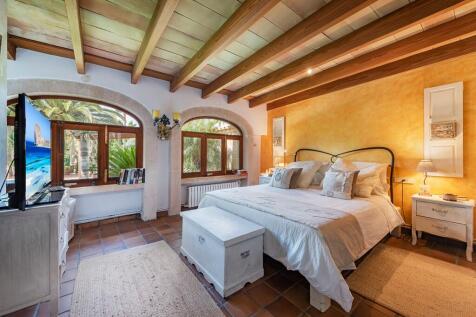 Bedroom (1)