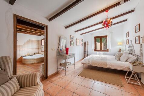 Bedroom (2)