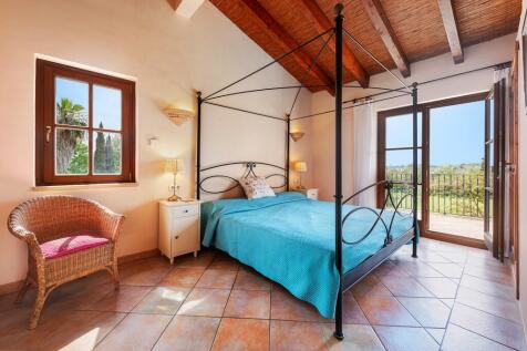 Bedroom (1)