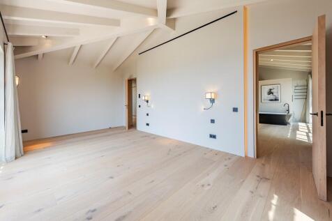 Bedroom (2)