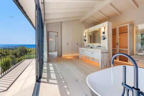 Bathroom (4)