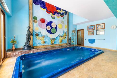 Indoor Pool (1)