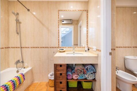 Bathroom (2)