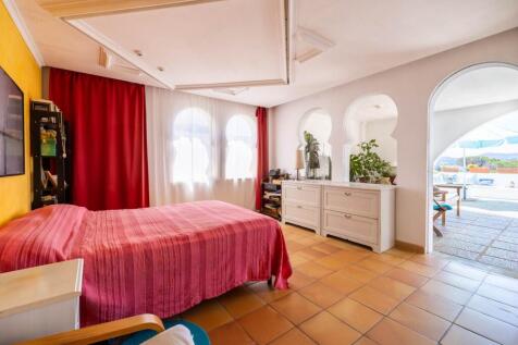 Bedroom (1)