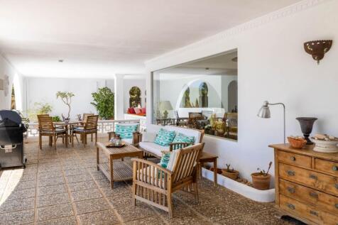 Covered Terrace (3)