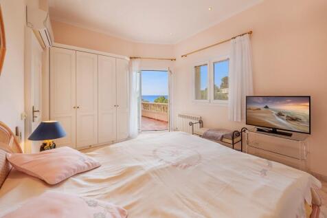 Bedroom (2)