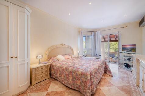 Bedroom (3)