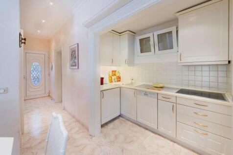 Guest Apt (2)
