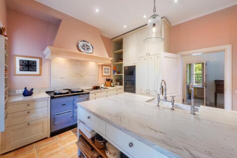 Kitchen (2)