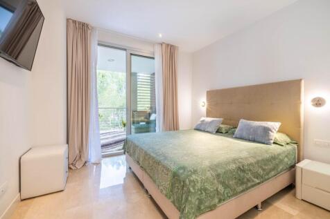 Bedroom (1)