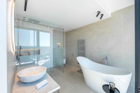 Bathroom (3)