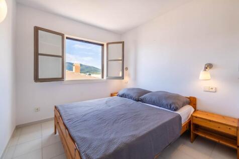 Bedroom (2)