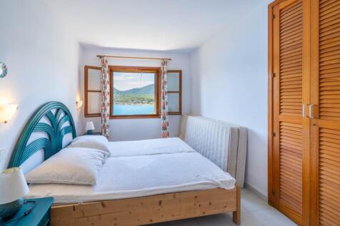 Bedroom (1)
