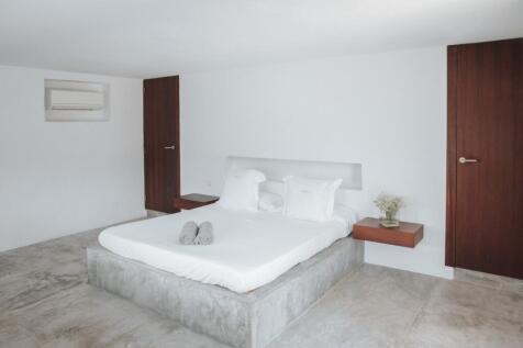 Bedroom (10)