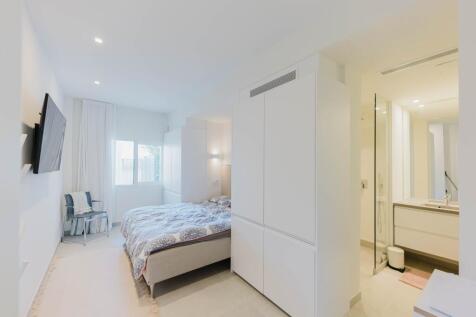 Bedroom (6)