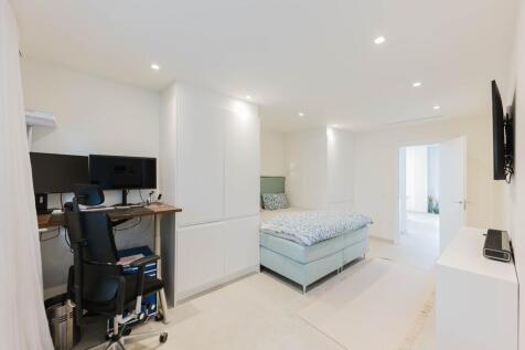 Bedroom (9)