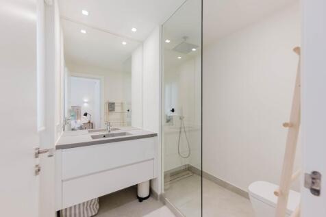 Bathroom (1)