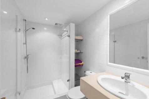 bathroom (2)