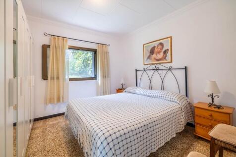 Bedroom (1)