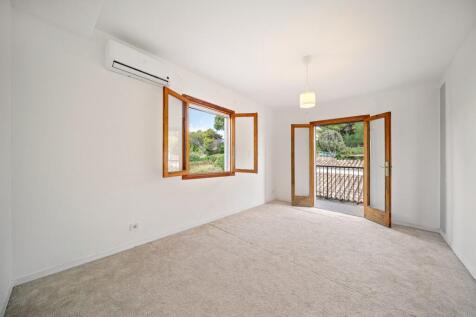 Bedroom (1)