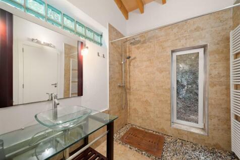 Bathroom (2)