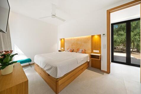 Bedroom (2)