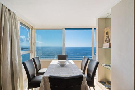 Dining (1)