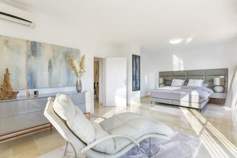 Bedroom (4)