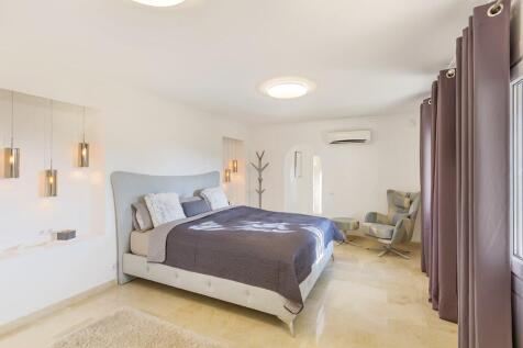 Bedroom (2)