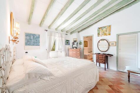 Bedroom (2)