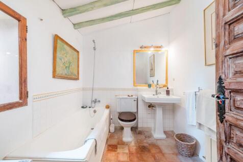 Bathroom (1)