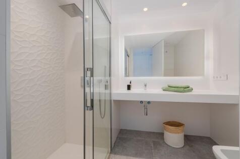 Bathroom (4)