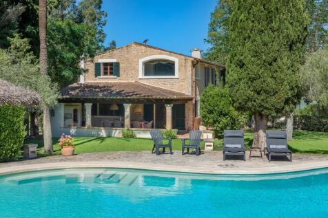 Pool and Exterior (2