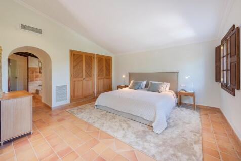 Bedroom (2)