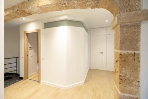 Hall (1)