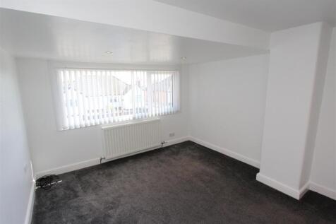 Bedroom One (First Floor)