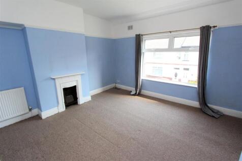 Bedroom 1.jpg