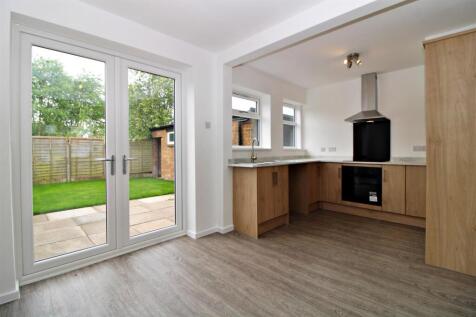 Dining Kitchen.JPG