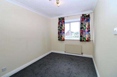 Bedroom 2.JPG