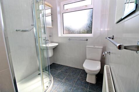 Shower Room.JPG