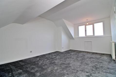 Bedroom 1.JPG