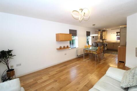 Dining Area.JPG
